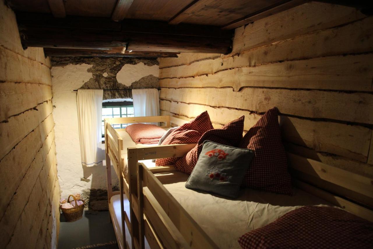 Sachserhof Ferienwohnungen In Sachsenburg ภายนอก รูปภาพ
