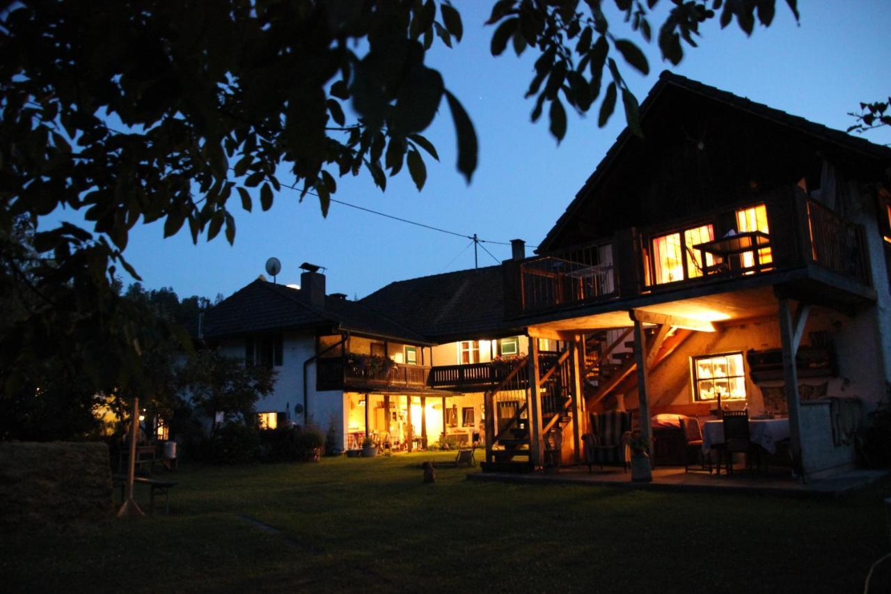 Sachserhof Ferienwohnungen In Sachsenburg ภายนอก รูปภาพ