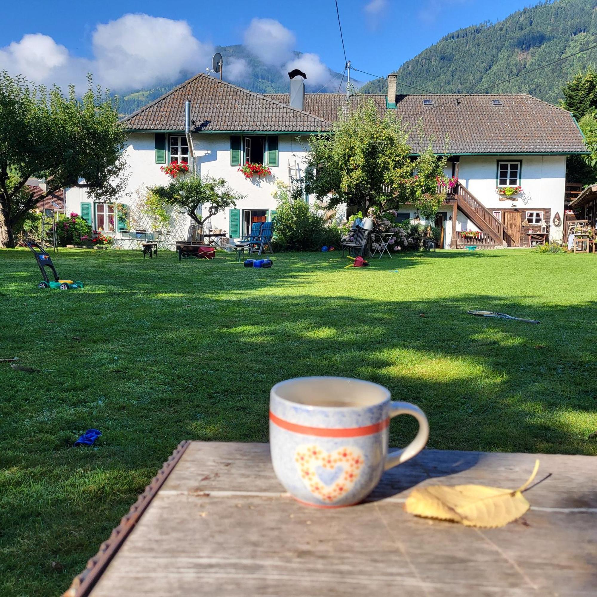 Sachserhof Ferienwohnungen In Sachsenburg ภายนอก รูปภาพ